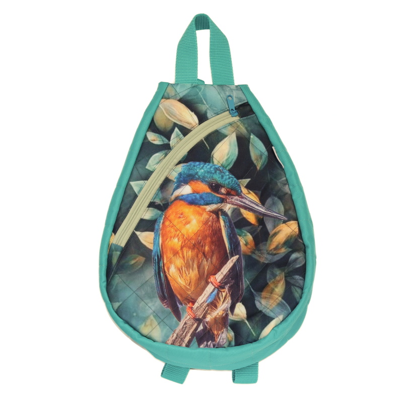 Malý batoh,popruhy přes obě ramena. Výška 34cm x 26 cm