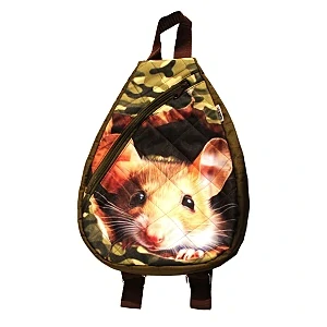 Malý batoh,popruhy přes obě ramena. Výška 34cm x 26 cm