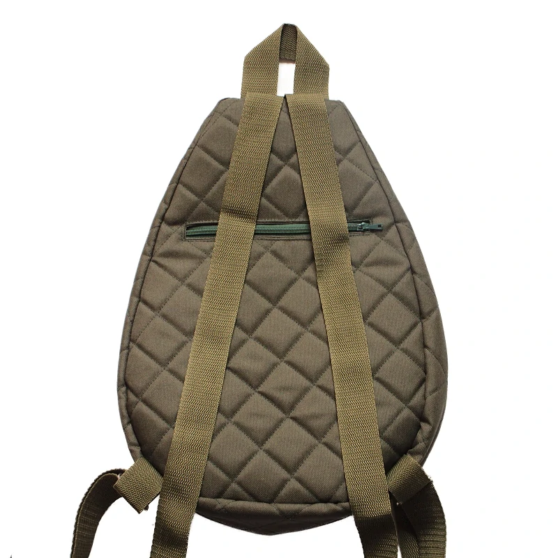 Malý batoh,popruhy přes obě ramena. Výška 34cm x 26 cm